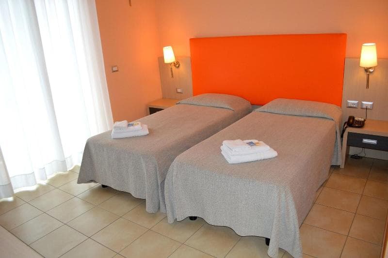 La Lanterna photo 1