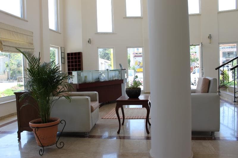 The Prince Inn Hotel & Villas 5