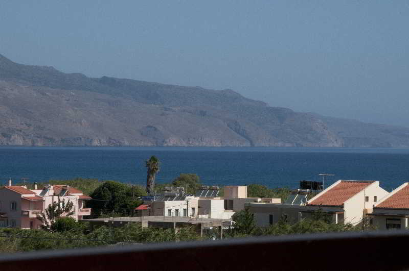 Louladakis Apartments 4