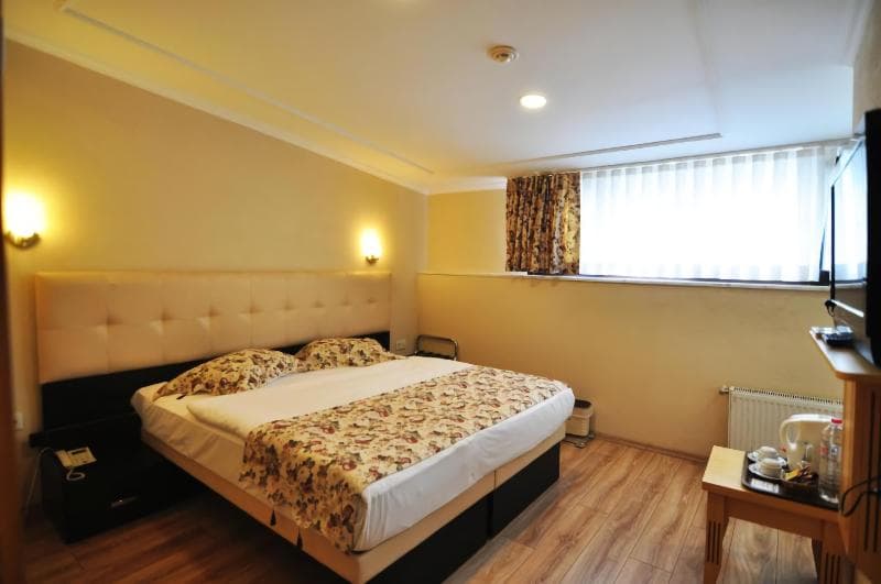 Angel's Home Hotel main