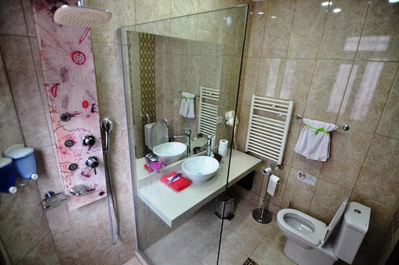 Angel's Home Hotel 5