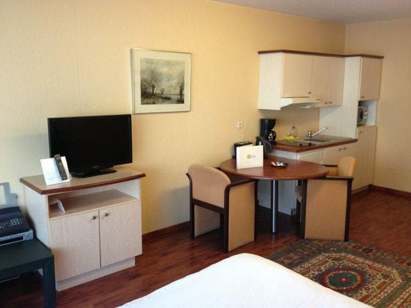 B-Aparthotel Montgomery 4