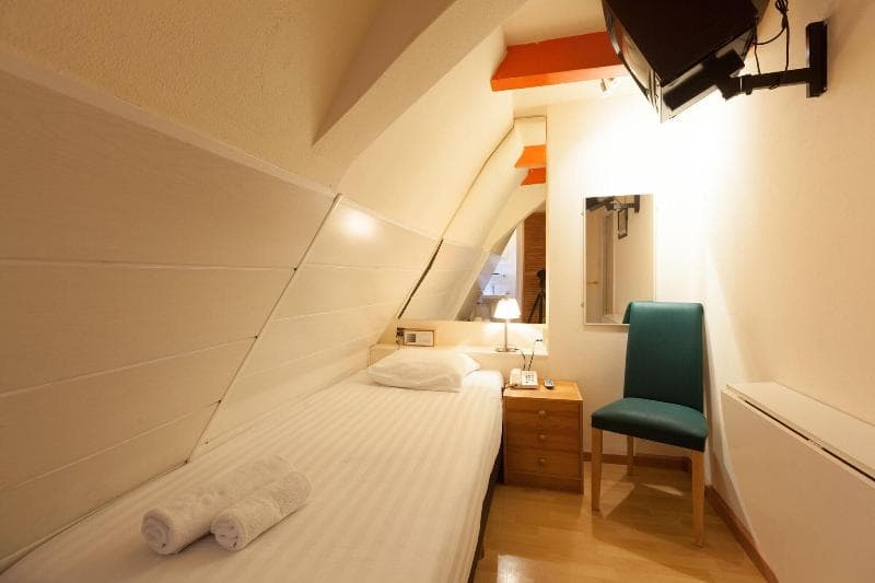 Townhouse Hotel 5