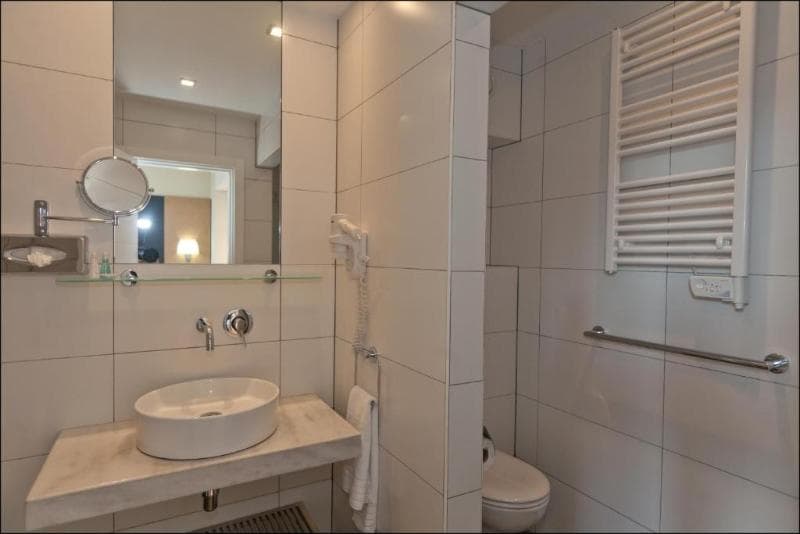 B-Aparthotel Grand Place 4