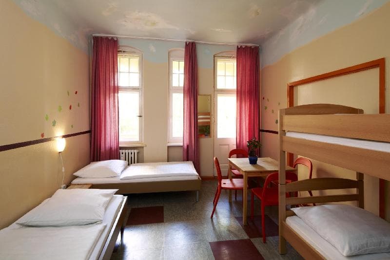 Three Little Pigs Hostel 3