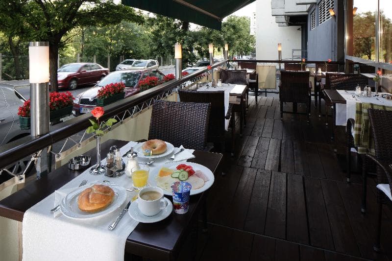 Hotel Charles 2