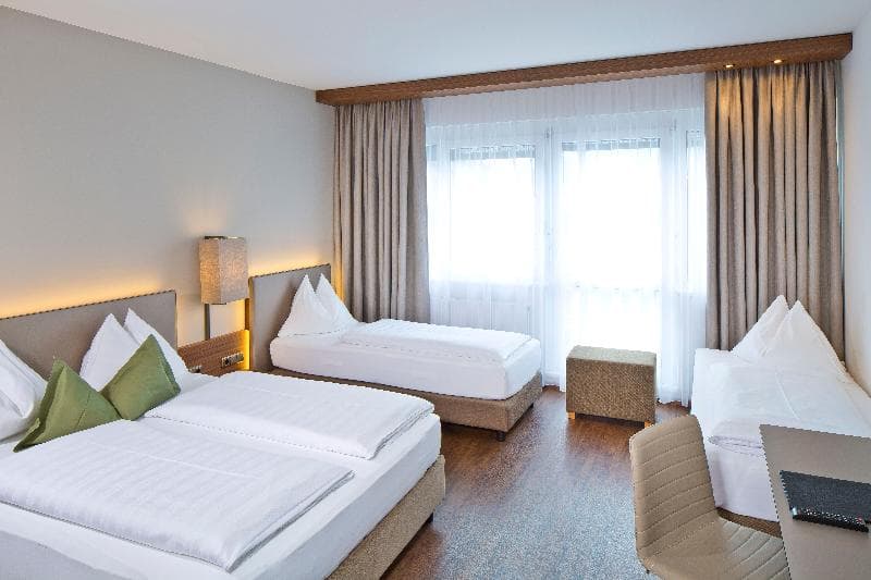 Penz Hotel West 4