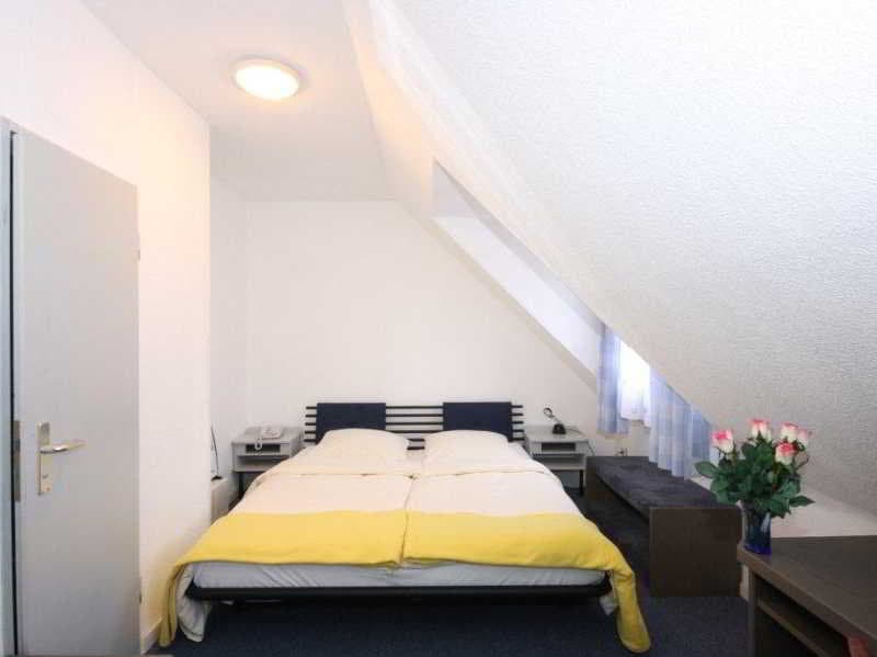 Hotel Paris 4
