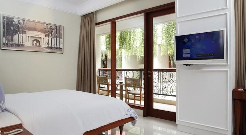Seminyak Lagoon All Suites Hotel 2