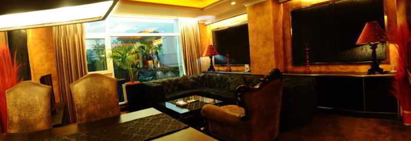The Fields Plaza Suites 3