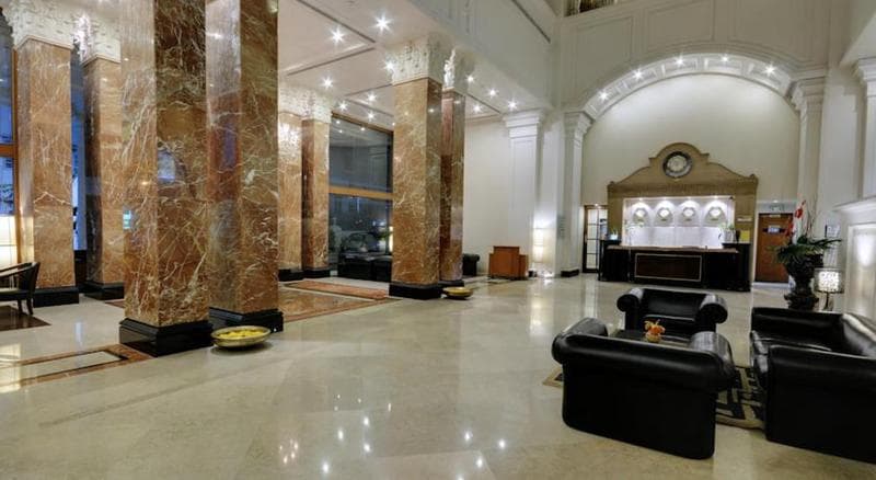 Lemon Tree Premier The Atrium Ahmedabad 4