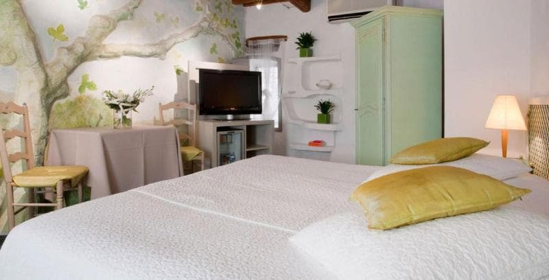 Hostellerie Le Castellas 2