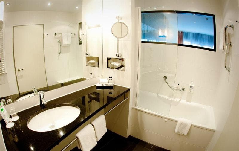 NOVINA HOTEL Herzo-Base photo 1