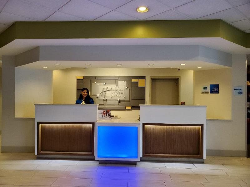 Holiday Inn Express & Suites Miami - Hialeah 2