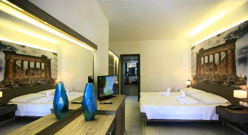 Eurohotel Katrin Suites-Adults Only 5