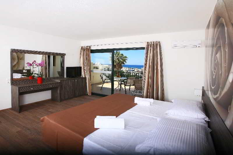 Eurohotel Katrin Suites-Adults Only 4