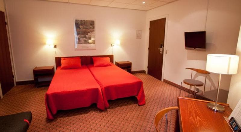 Saga Hotel 4