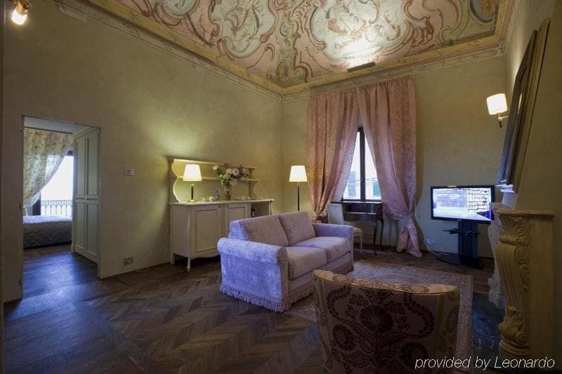 Palazzo Carletti 4