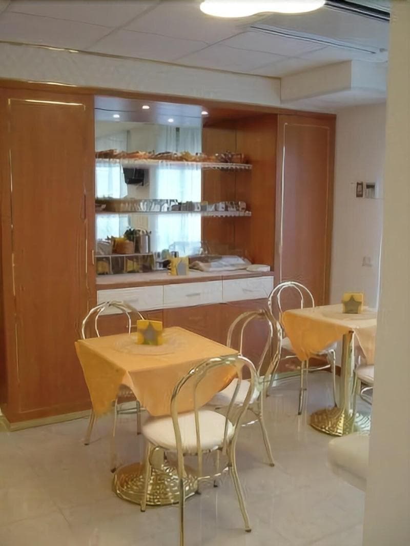 GF Hotel 3