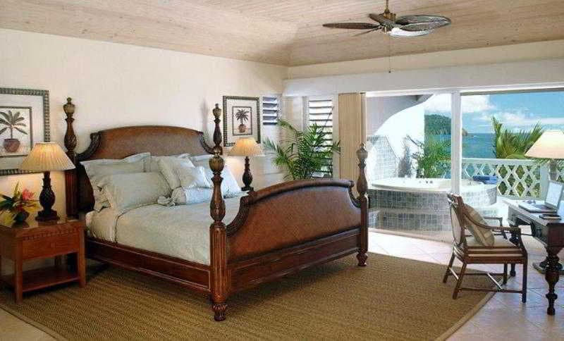 Curtain Bluff 5