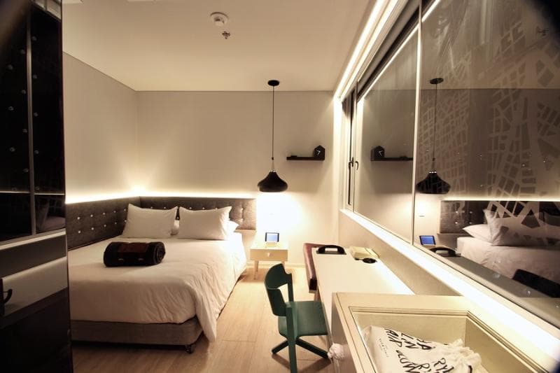 The Click Clack Hotel 5