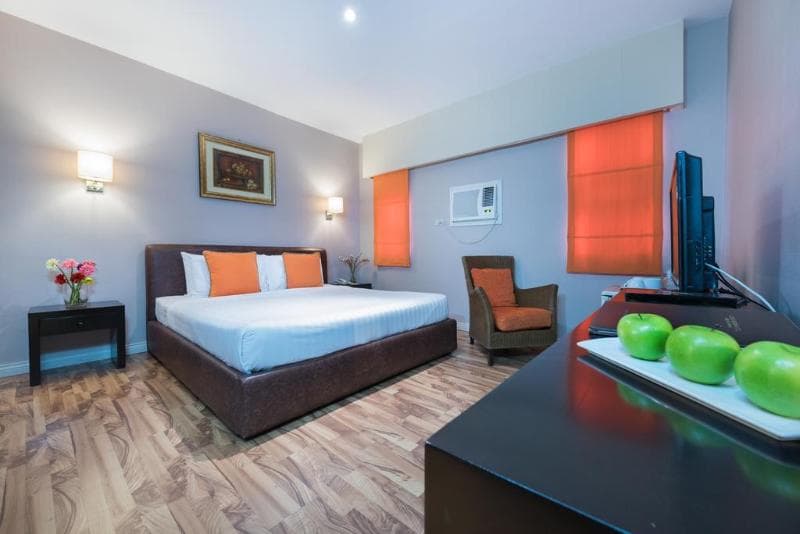 Court Meridian Hotel & Suites photo 1