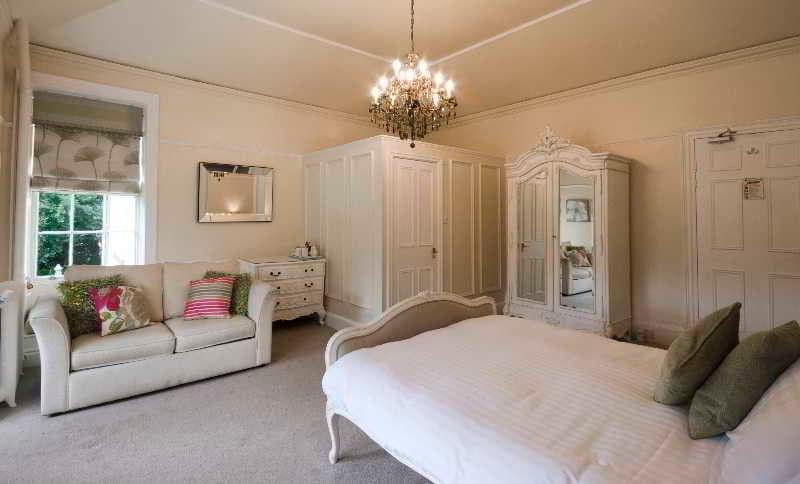 Dale Lodge Hotel 4