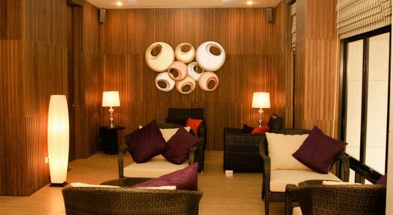 iCheck inn Silom Soi 28 5