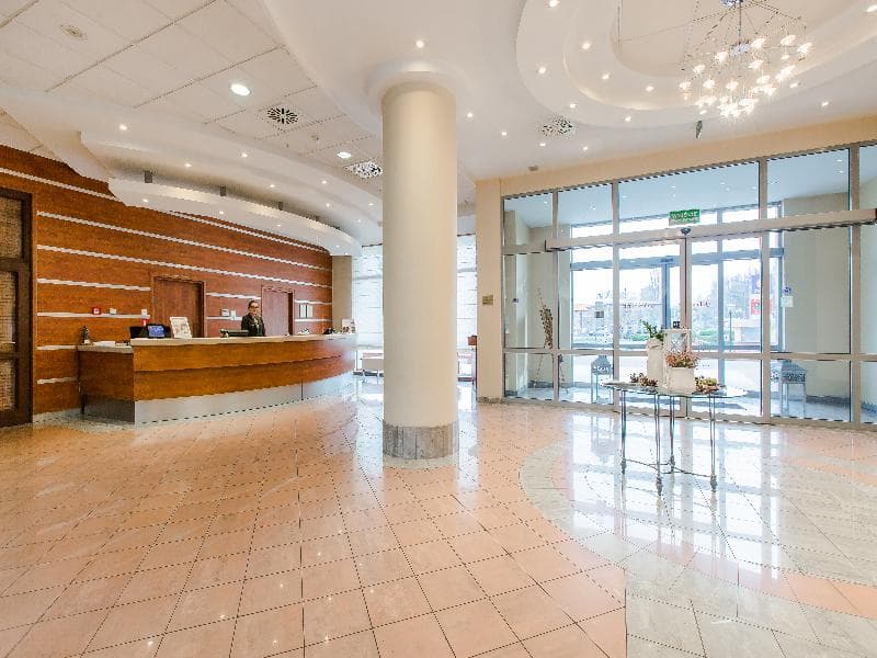 Qubus Hotel Glogów 4
