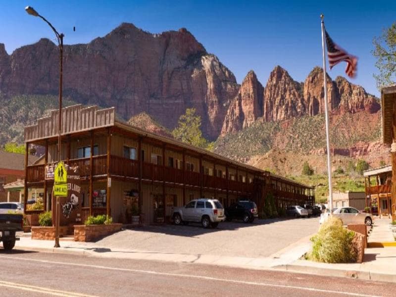 Pioneer Lodge 3