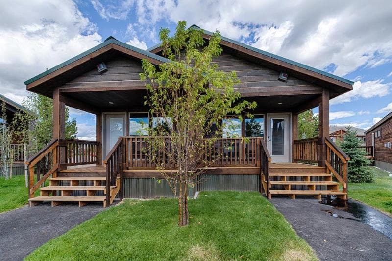Explorer Cabins at Yellowstone 4