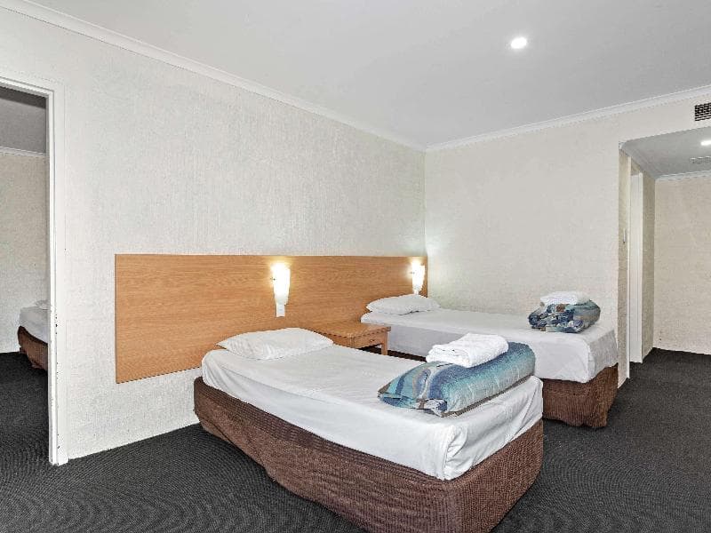 Ibis Styles Canberra Eaglehawk Hotel 3