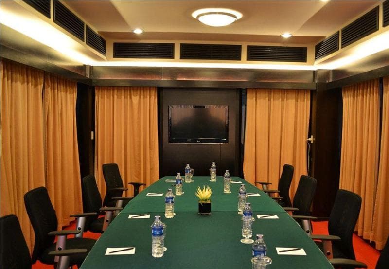 Hotel Polonia Medan Managed By Topotels 4