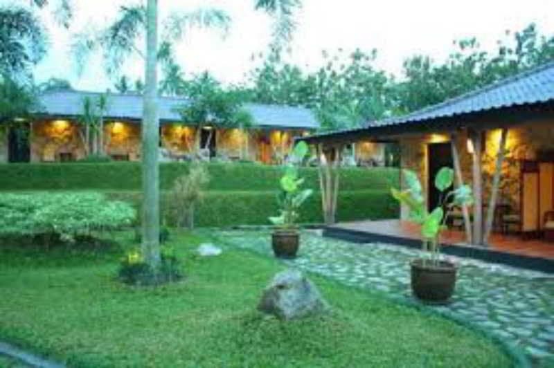 Sambi Resort, Spa & Resto 3