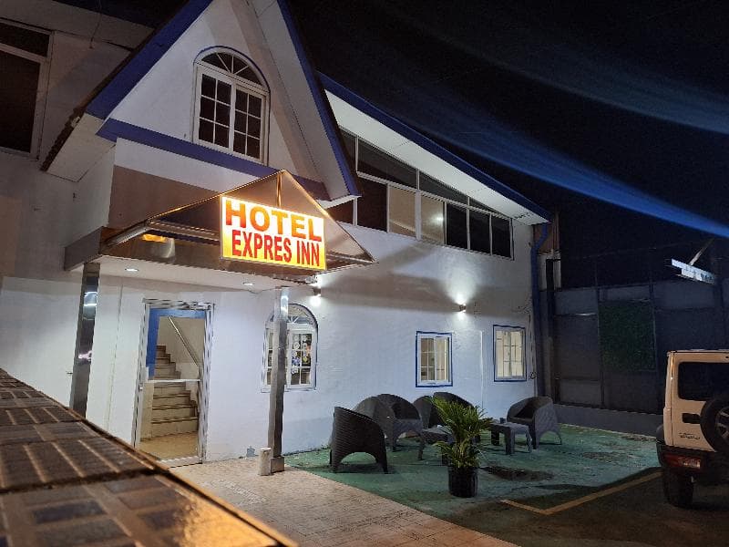 Hostal Express Inn Aeropuerto Internacional 5