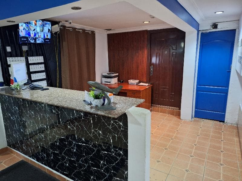 Hostal Express Inn Aeropuerto Internacional 2