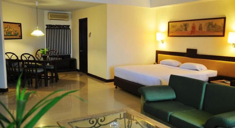 Losari Beach Hotel Makassar photo 1