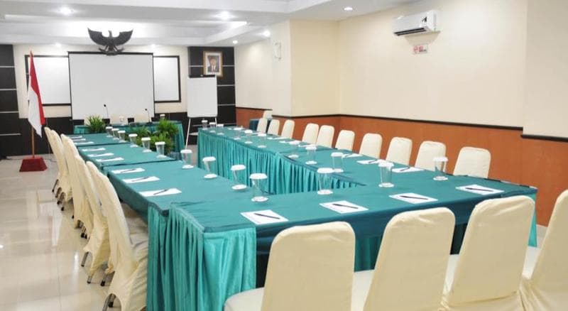 Losari Beach Hotel Makassar 2