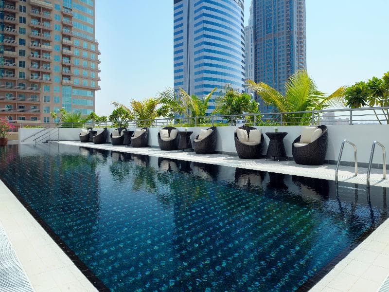 Movenpick Hotel Jumeirah Lakes Towers 4