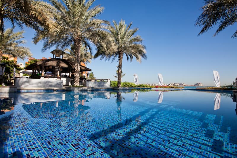 Movenpick Hotel Jumeirah Lakes Towers 5