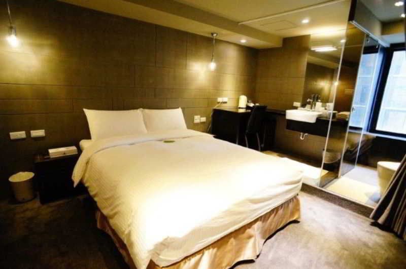 Vendome Hotel East Inn 4