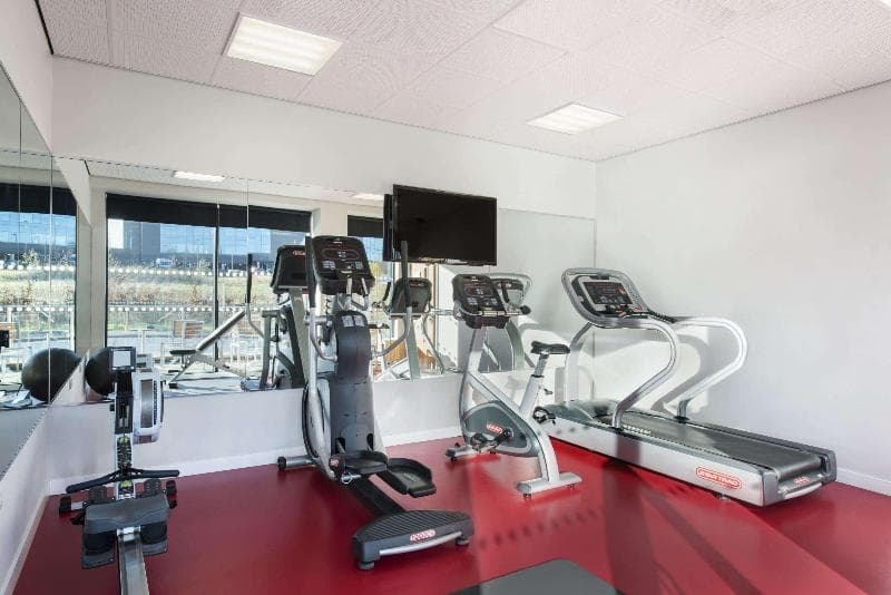 Ramada Encore By Wyndham Newcastle-Gateshead 5