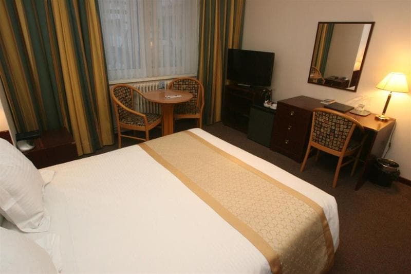 Best Western Prado 4