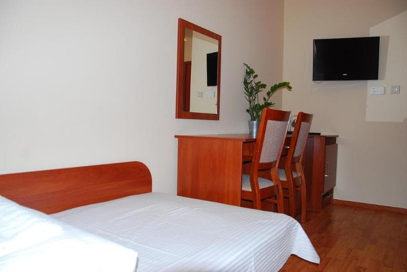 Osrodek Hotelowy Optima main