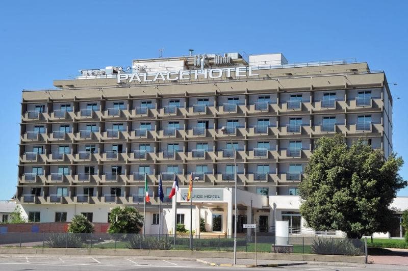 Palace Hotel photo 1