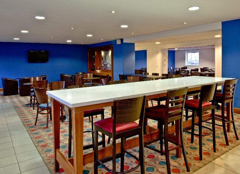 Holiday Inn Express Shrewsbury 5