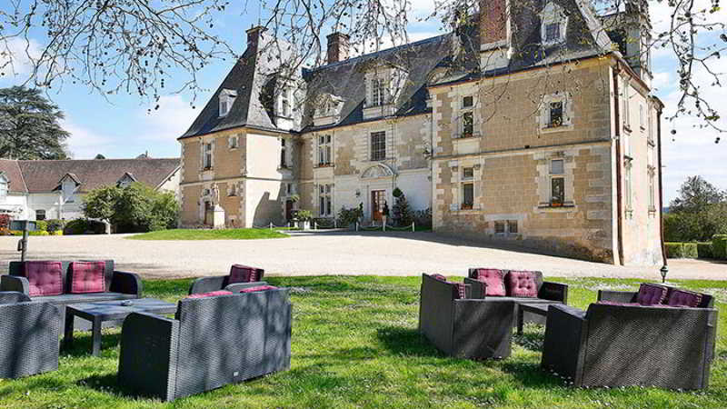 Chateau De Noizay main