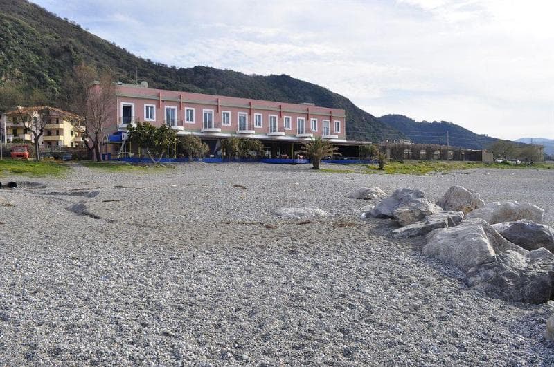 La Scogliera 2