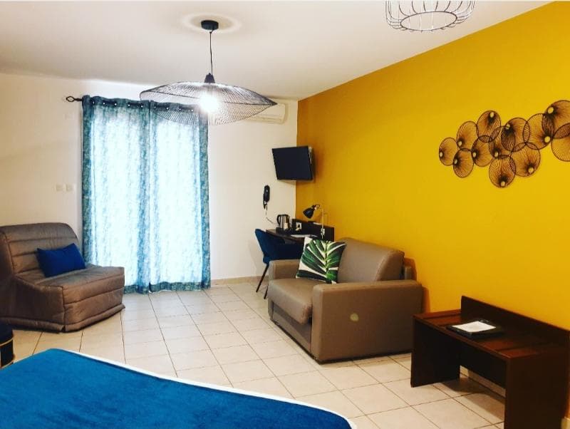 The Originals City Hotel Cote Sud Marseille East 5
