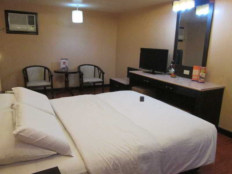 Hotel Sogo Alabang Rotonda (Adults Only) 3